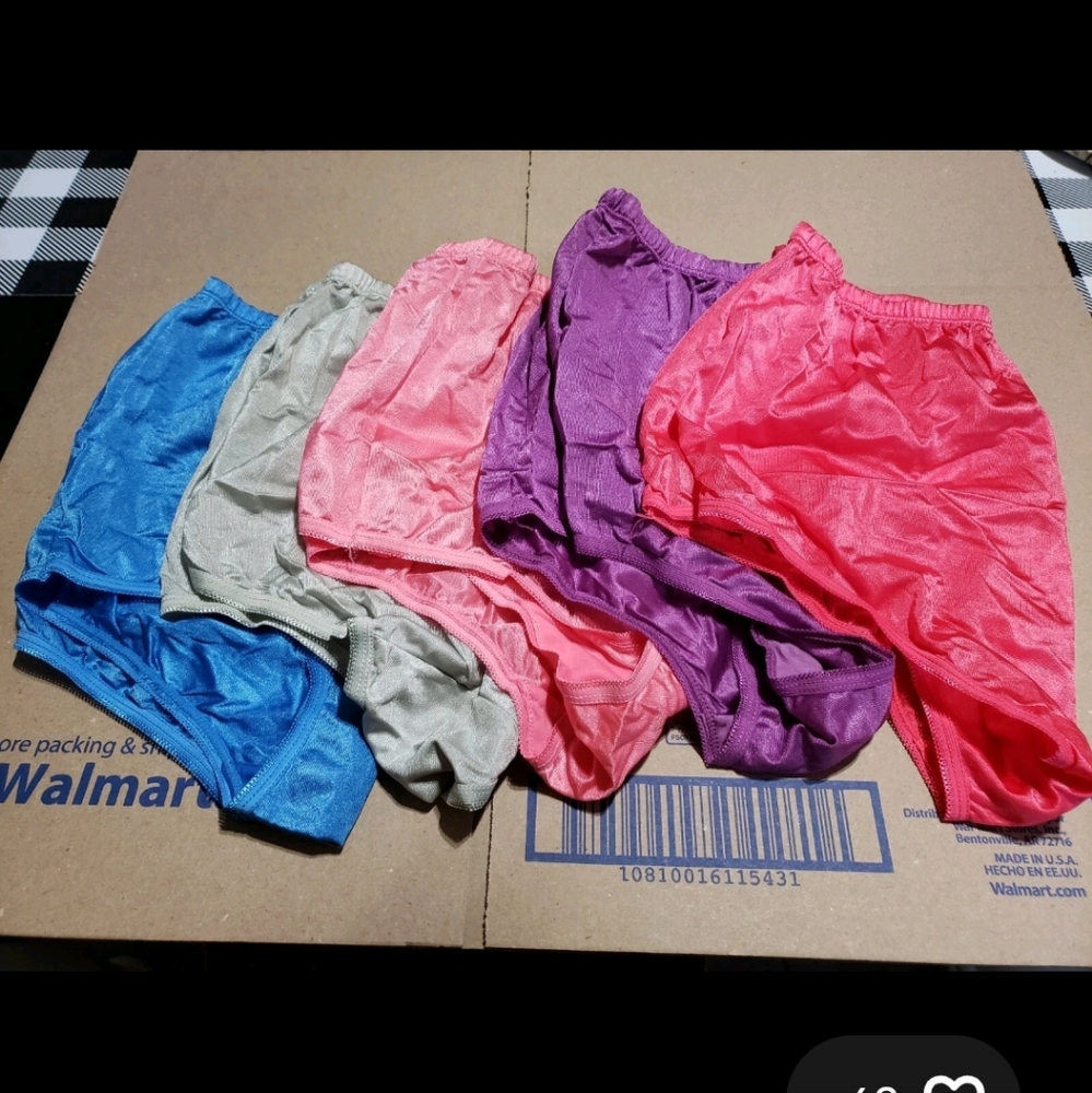 Colorful Women's Underwear Set Cozee Corner Size 6